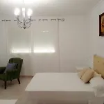 Coqueto Estudio En Calle Vela דירה בנאלמדנה