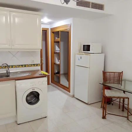 Coqueto Estudio En Calle Vela Benalmadena