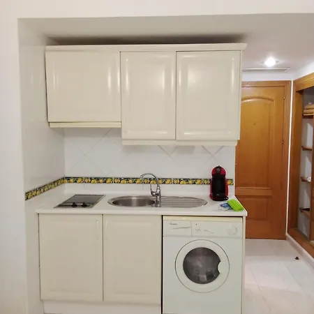 Coqueto Estudio En Calle Vela Benalmadena