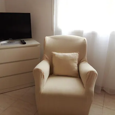Apartment Coqueto Estudio En Calle Vela