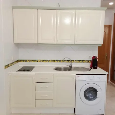 Coqueto Estudio En Calle Vela Benalmadena